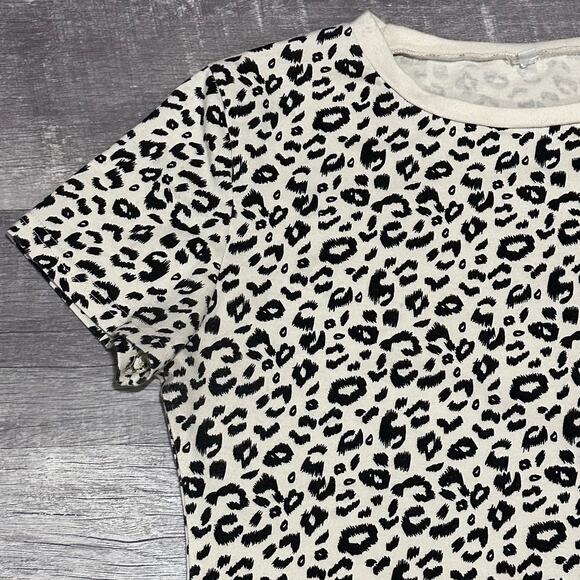 Leopard Print Short Sleeve Crop T Shirt Womens M Runs Small Khaki Black Tee - Picture 3 of 5